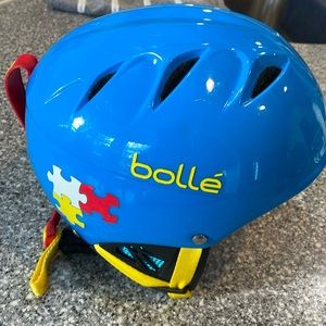 Kids bolle ski helmet